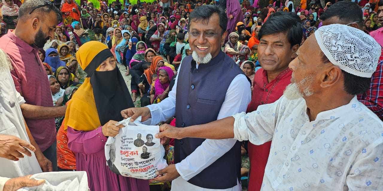 ভালুকা ১০ হাজার পরিবারের মাঝে ঈদ উপহার বিতরণ